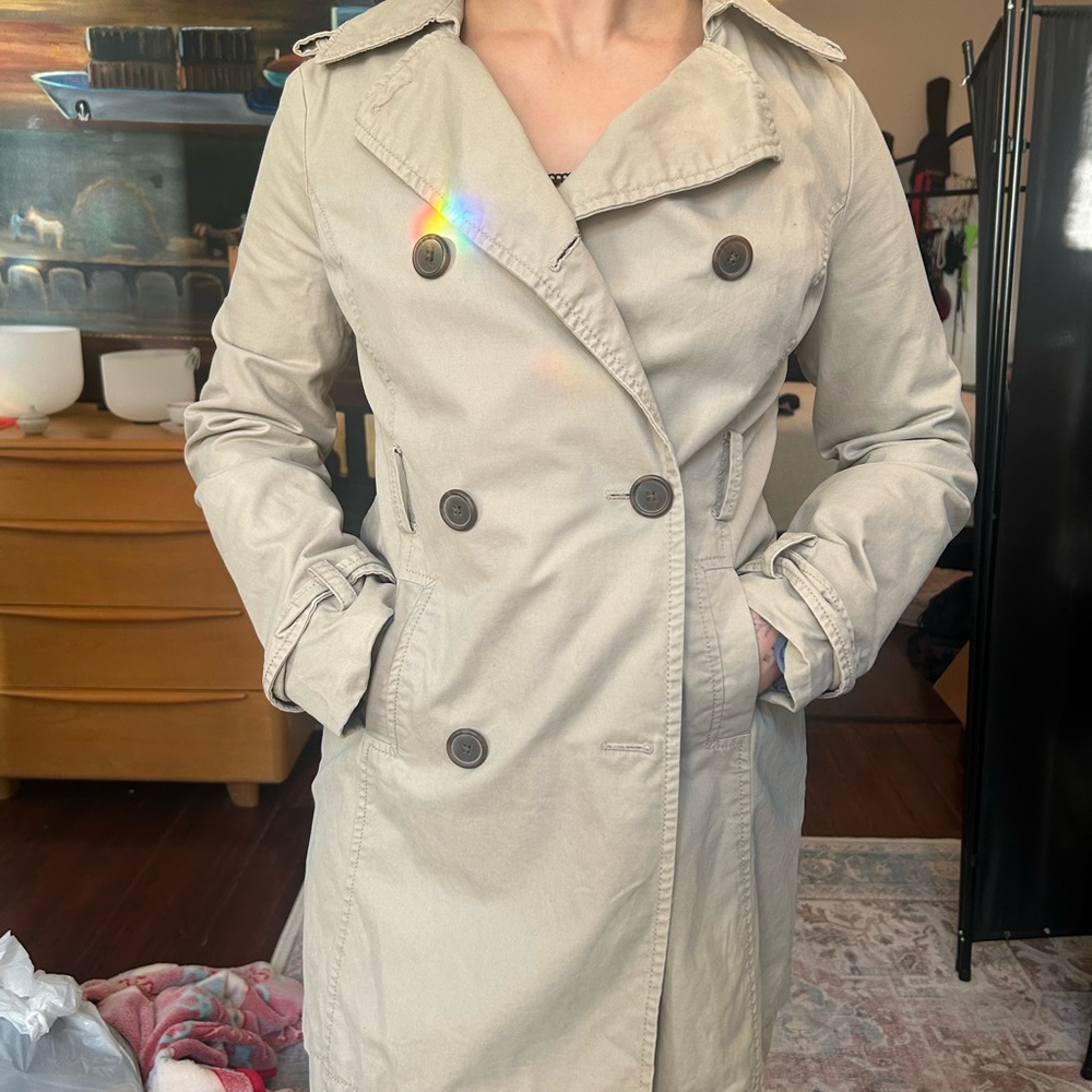 Old Navy Women's Light Tan Trench Coat